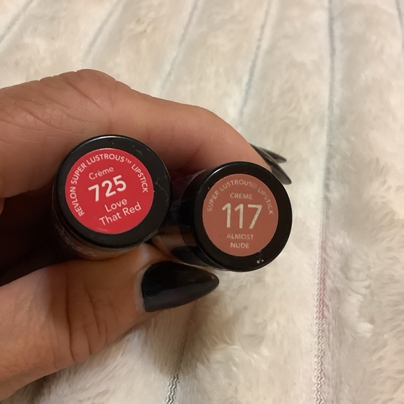 NEW! Bundle of 4 lippies 💄 - Picture 6 of 6